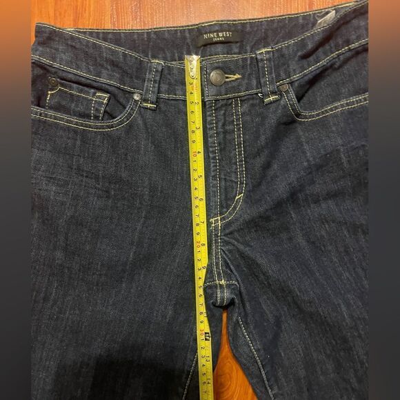 Nine West dark denim boot cut jeans size 10/29. - Picture 5 of 8